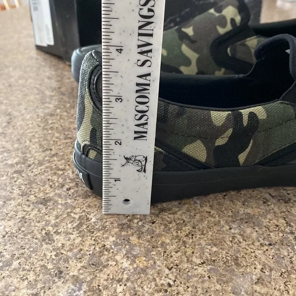 NWT Hurley Kayo Slip on Sneaker Shoe Camo and Black 10.5 M - Picture 11 of 14